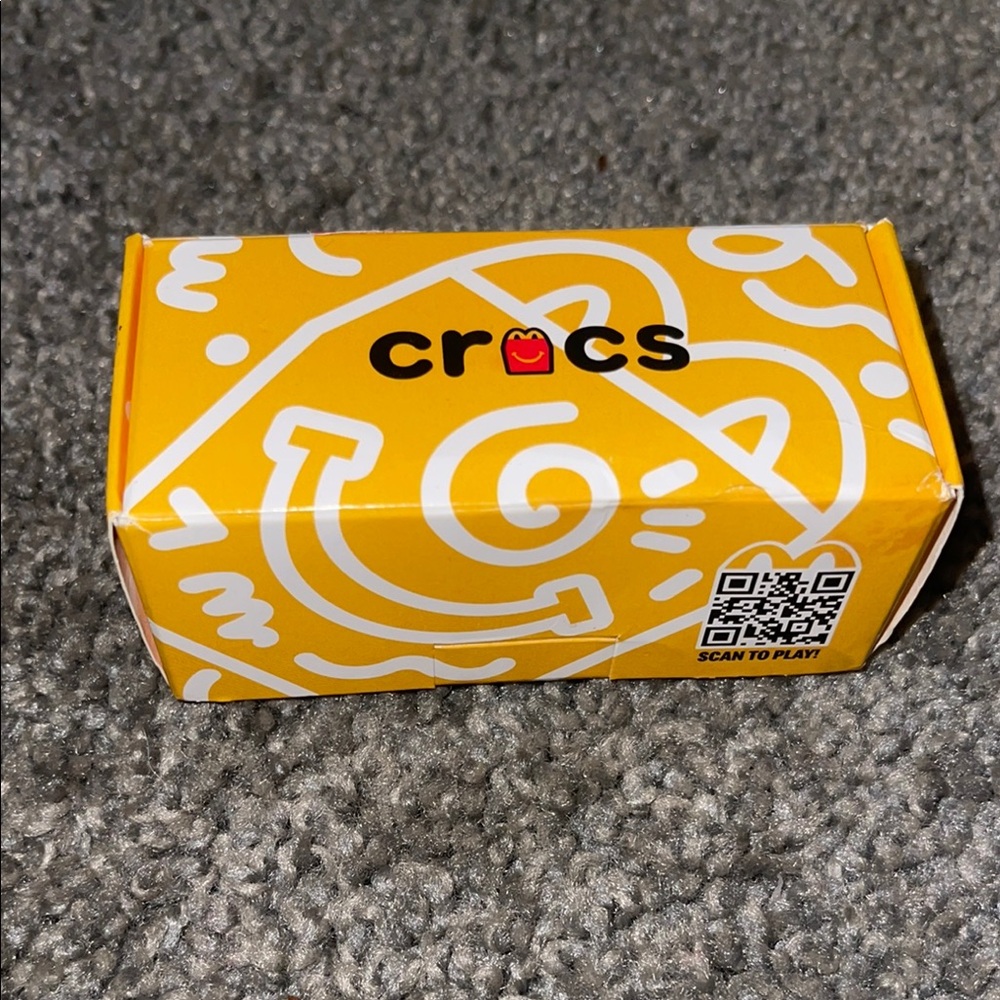 Crocs Yellow Box